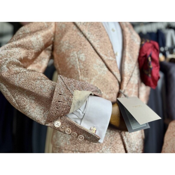 NWT INCREDIBLE One-of-a-Kind Coral Floral Peak Lapel Tom Ford Suit 38R US/48R IT - Picture 14 of 16